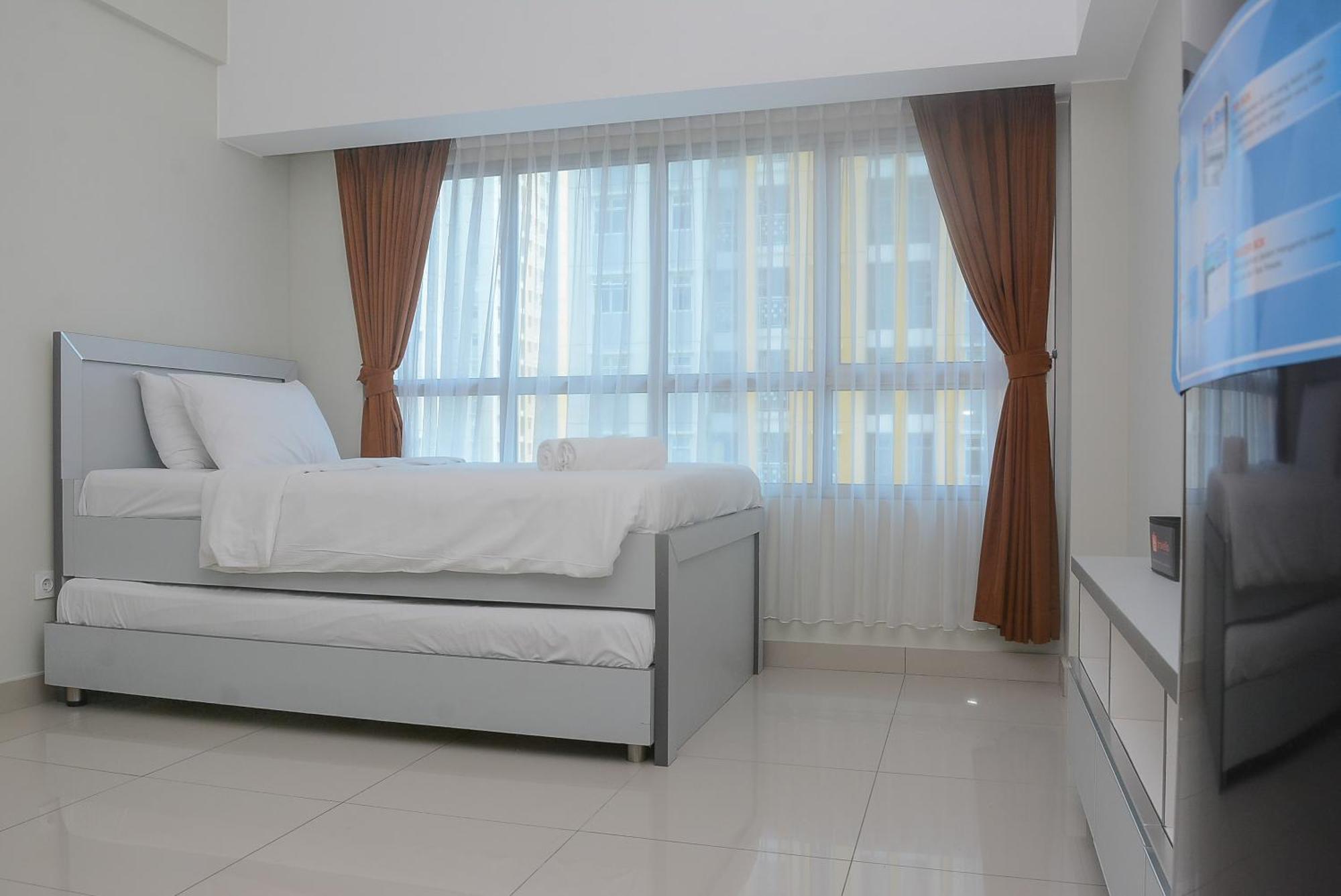 Elegant And Simply Springlake Summarecon By Travelio *